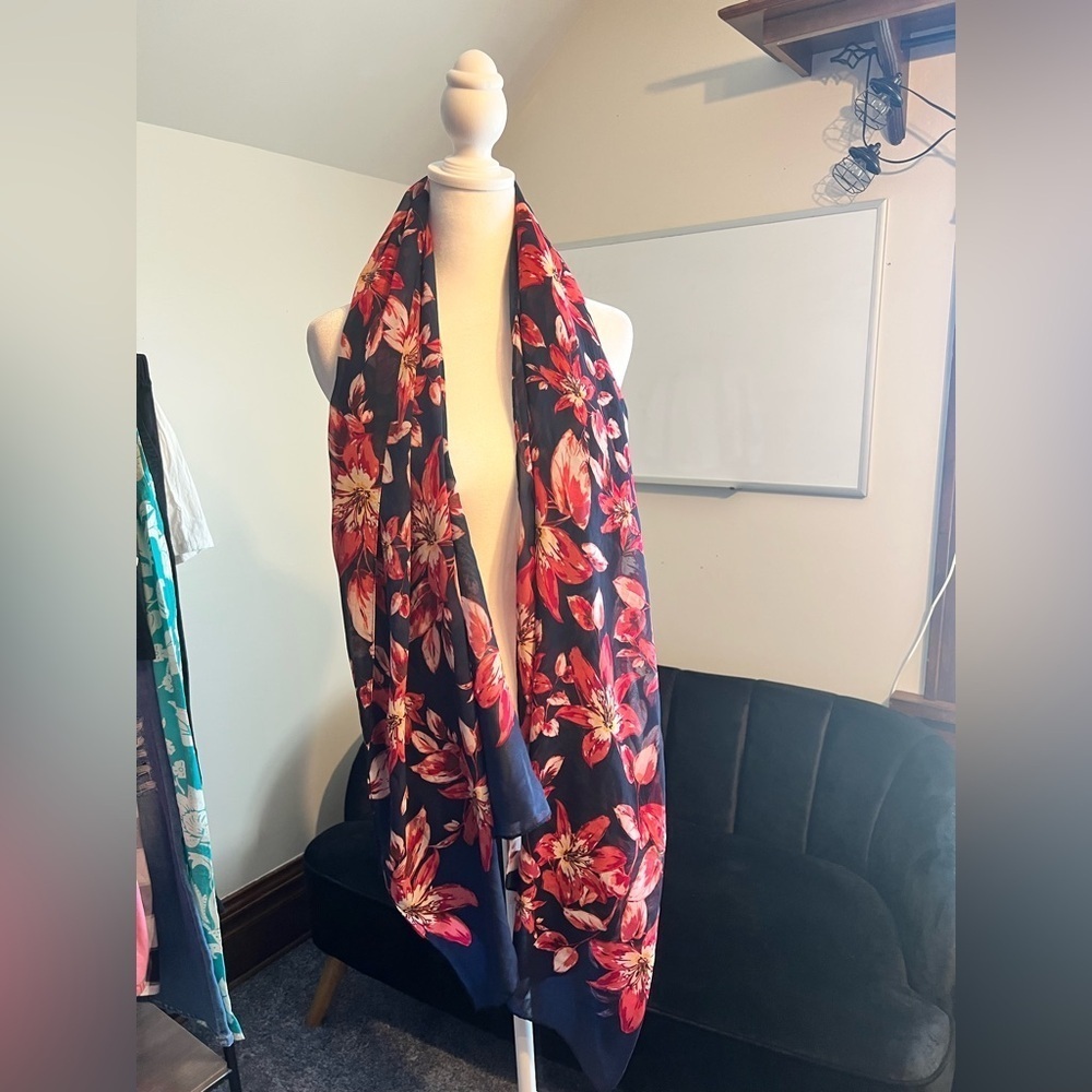 Pink/Navy Floral Scarf